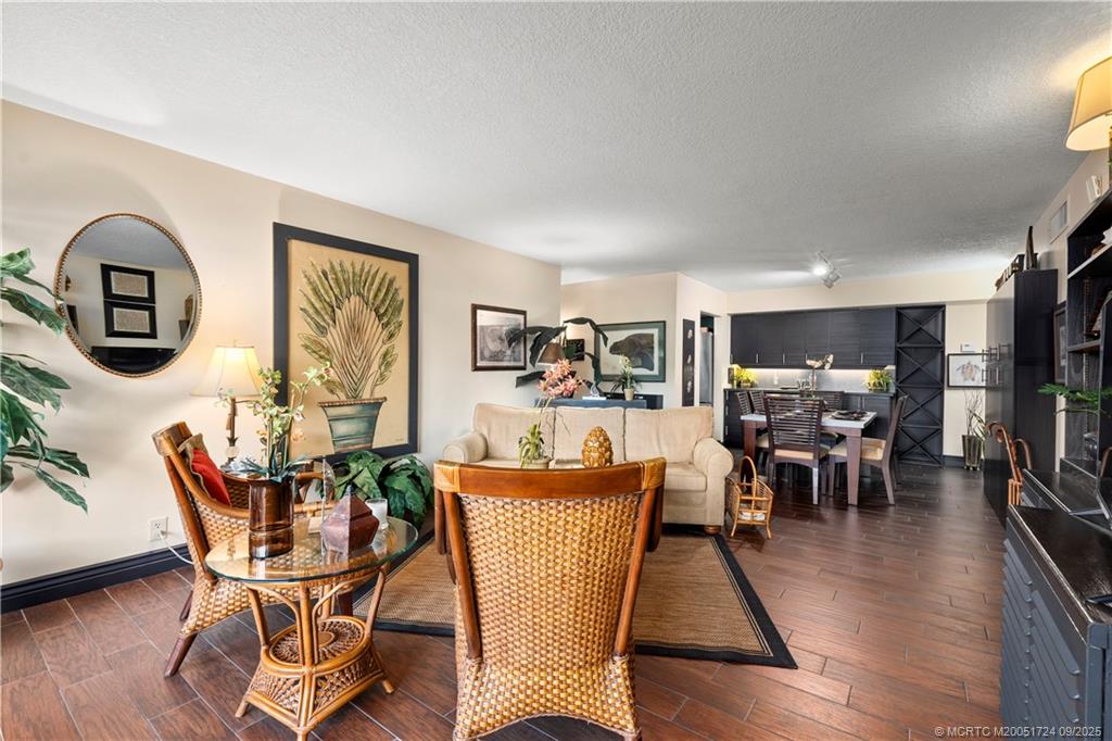 Jensen Beach, Florida 34957, United States, 2 Bedrooms Bedrooms, ,2 BathroomsBathrooms,Residential,Active,189595