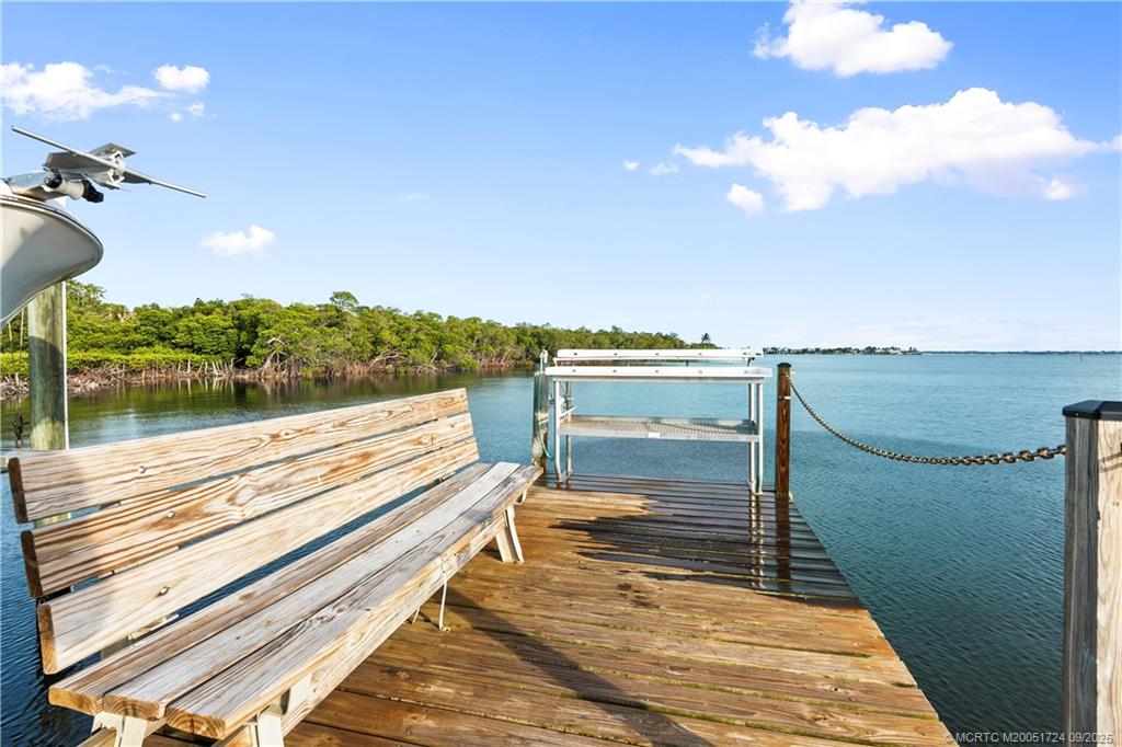 Jensen Beach, Florida 34957, United States, 2 Bedrooms Bedrooms, ,2 BathroomsBathrooms,Residential,Active,189595