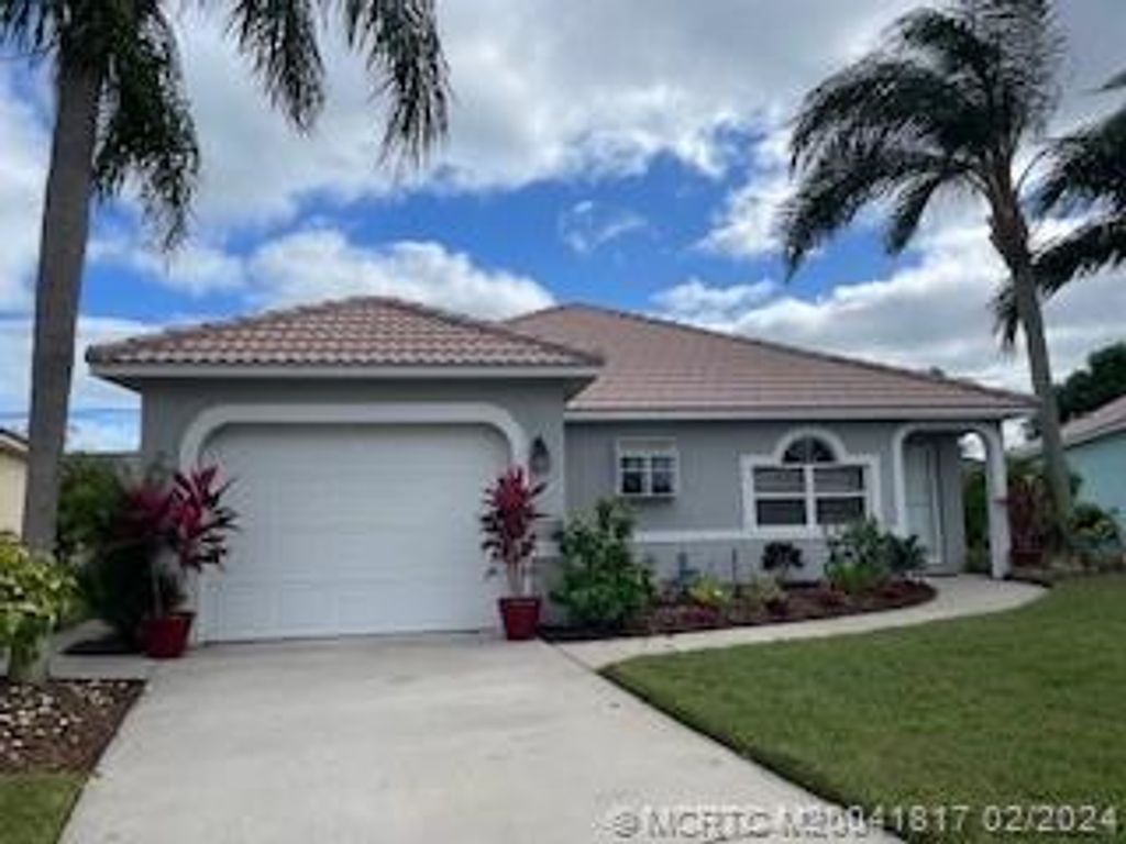 Photo of 4344 SE Hopetown Terrace, Stuart, FL 34997 (MLS # M20041817)