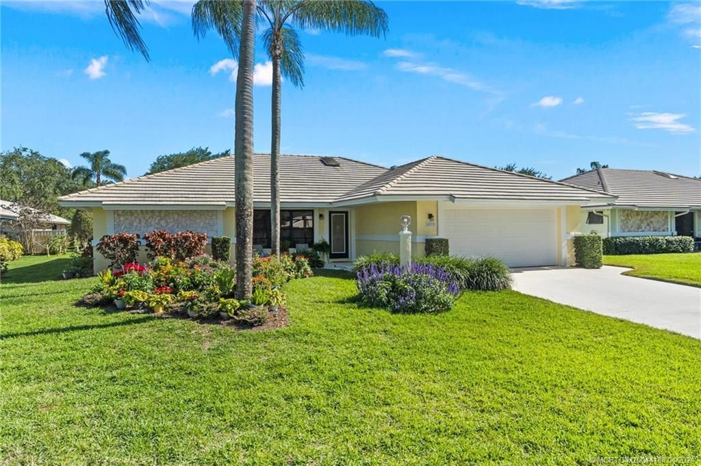 Photo of 4979 SE Hanson Circle, Stuart, FL 34997 (MLS # M20044188)