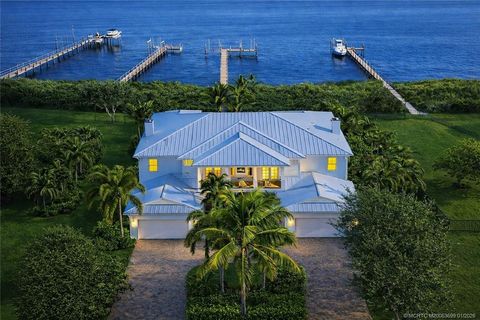 3042 NW Radcliffe Way Palm City FL 34990