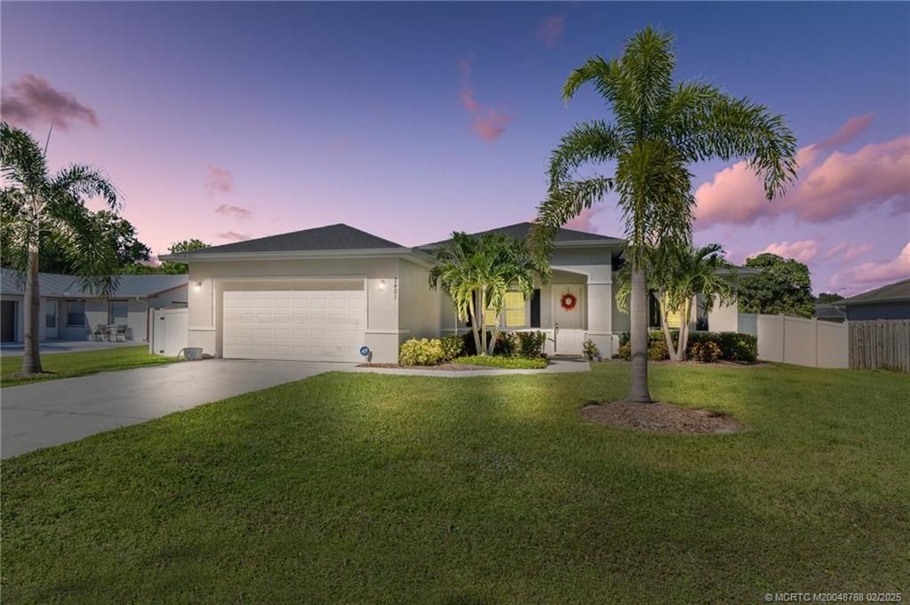 Photo of 2401 SE Mariposa Avenue, Port Saint Lucie, FL 34952 (MLS # M20048768)
