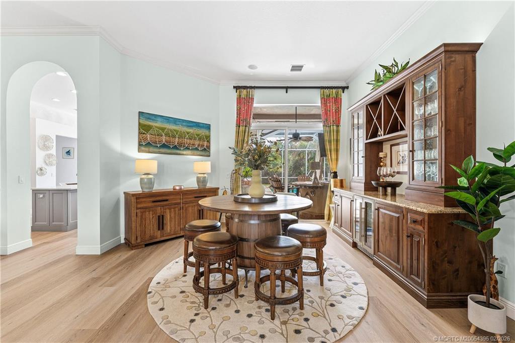 6919 SE Sleepy Hollow Lane