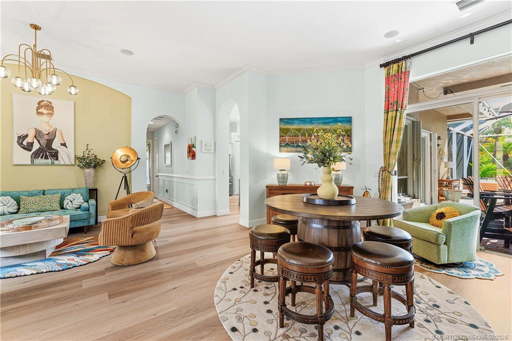 6919 SE Sleepy Hollow Lane