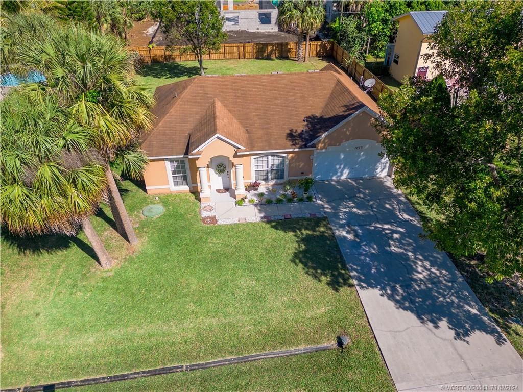 Photo of 1073 SW Dalton Avenue, Port Saint Lucie, FL 34953 (MLS # M20043178)