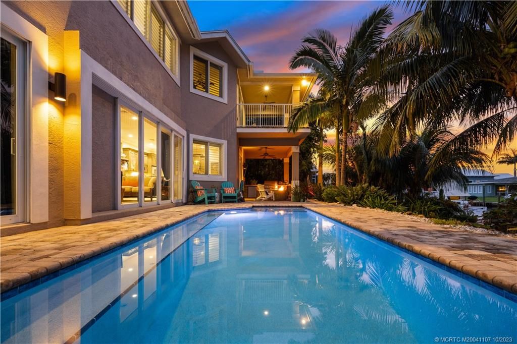 Photo of 1395 SW Egret Way, Palm City, FL 34990 (MLS # M20041107)