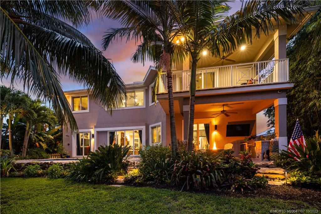 Photo of 1395 SW Egret Way, Palm City, FL 34990 (MLS # M20041107)