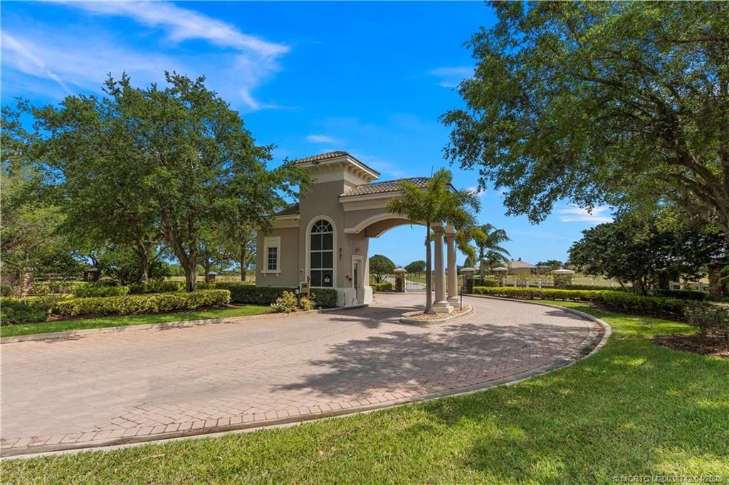 Photo of 3350 SW Briarbrook Way, Palm City, FL 34990 (MLS # M20038742)