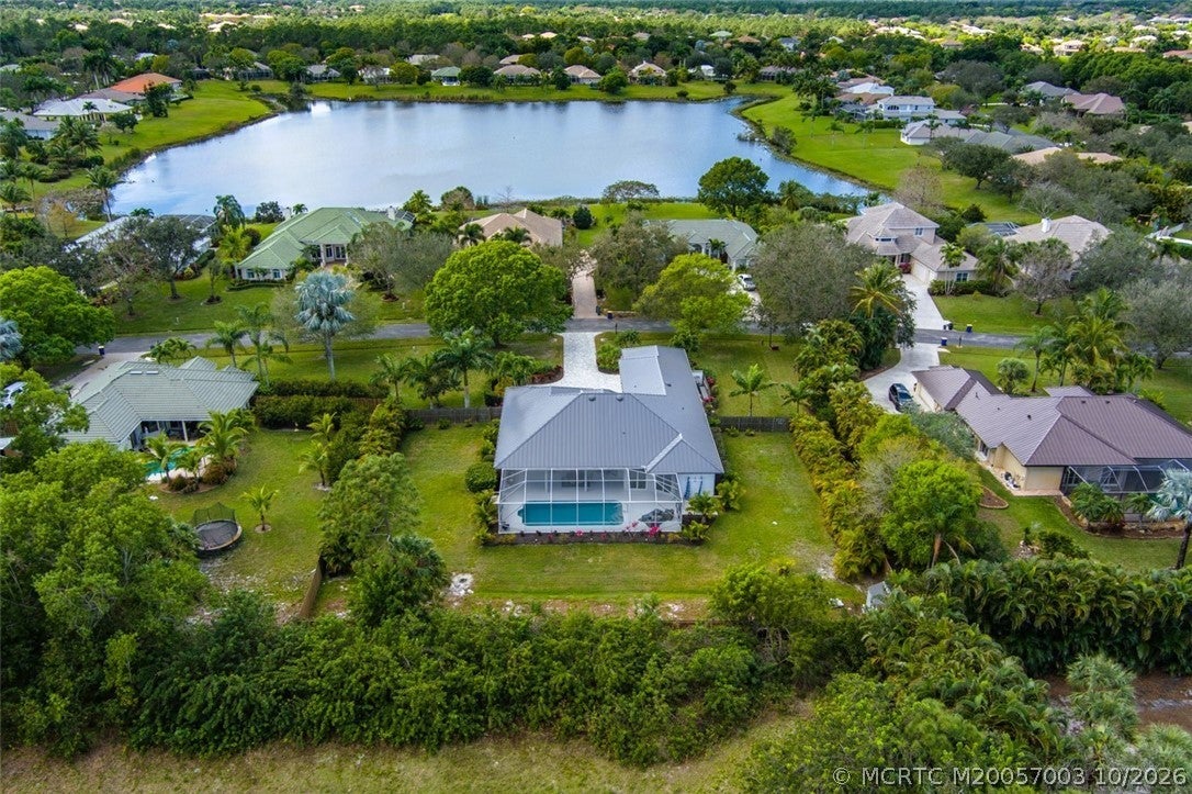 4977 SW Lake Grove Circle