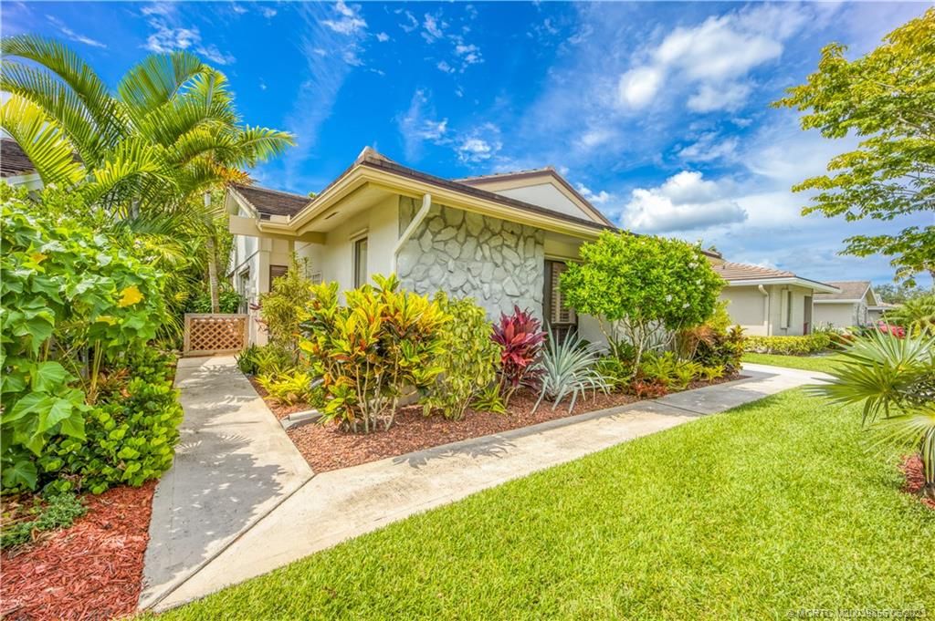 Photo of 2518 SW Egret Pond Circle, Palm City, FL 34990 (MLS # M20039856)