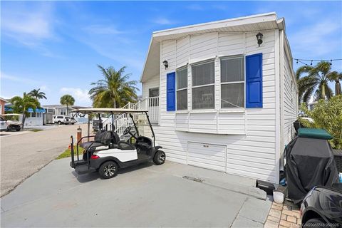 Photo of 652 Nettles Boulevard, Jensen Beach, FL 34957 (MLS # M20055516)