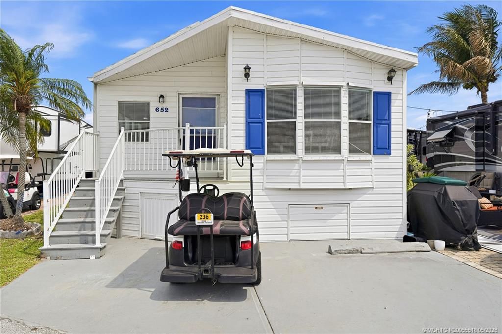 Photo of 652 Nettles Boulevard, Jensen Beach, FL 34957 (MLS # M20055516)
