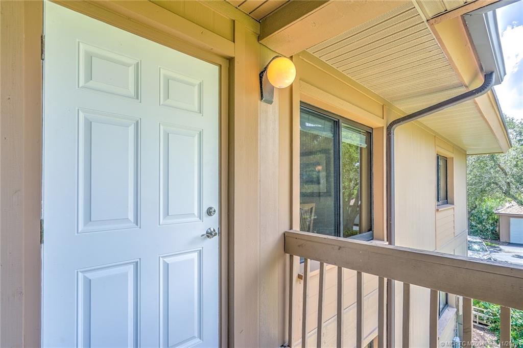 Stuart, Florida 34996, United States, 3 Bedrooms Bedrooms, ,3 BathroomsBathrooms,Residential,Active,70202