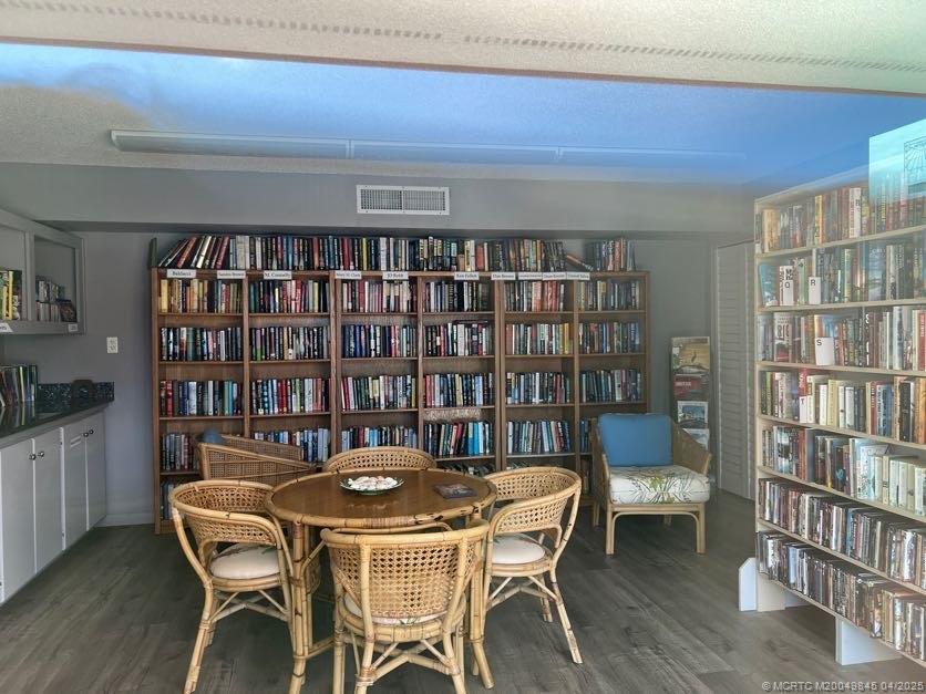 Stuart, Florida 34996, United States, 1 Bedroom Bedrooms, ,2 BathroomsBathrooms,Residential,Coming Soon,96177