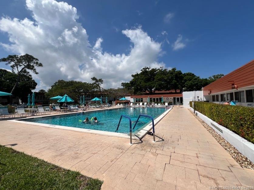 Stuart, Florida 34996, United States, 1 Bedroom Bedrooms, ,2 BathroomsBathrooms,Residential,Coming Soon,96177