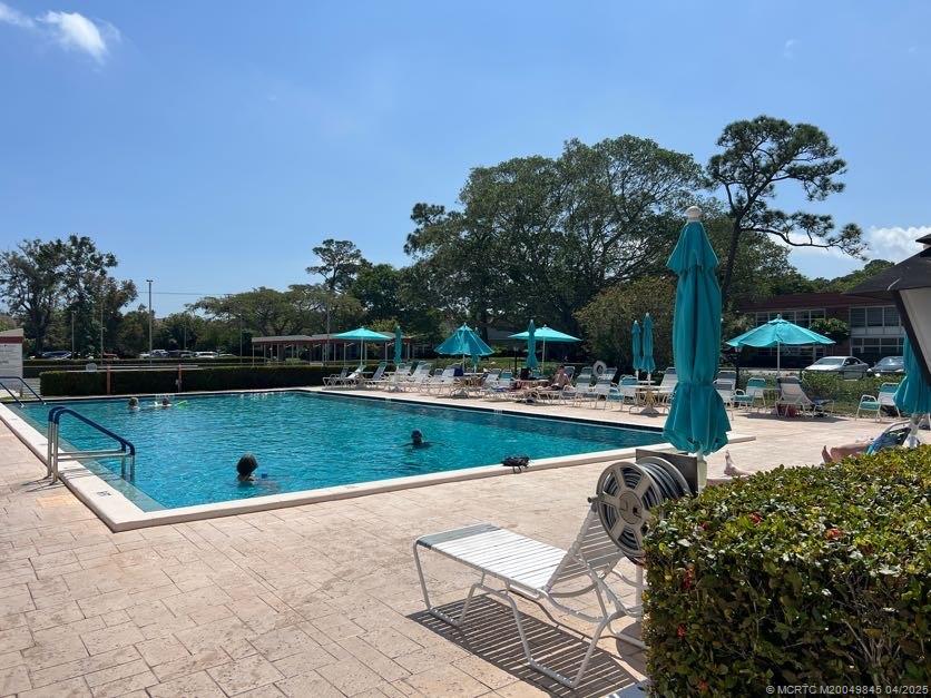 Stuart, Florida 34996, United States, 1 Bedroom Bedrooms, ,2 BathroomsBathrooms,Residential,Coming Soon,96177