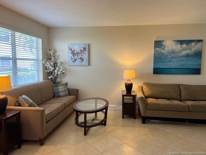 Stuart, Florida 34996, United States, 1 Bedroom Bedrooms, ,2 BathroomsBathrooms,Residential,Coming Soon,96177