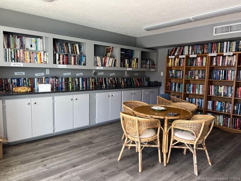 Stuart, Florida 34996, United States, 1 Bedroom Bedrooms, ,2 BathroomsBathrooms,Residential,Coming Soon,96177