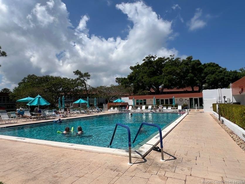 Stuart, Florida 34996, United States, 1 Bedroom Bedrooms, ,2 BathroomsBathrooms,Residential,Coming Soon,96177