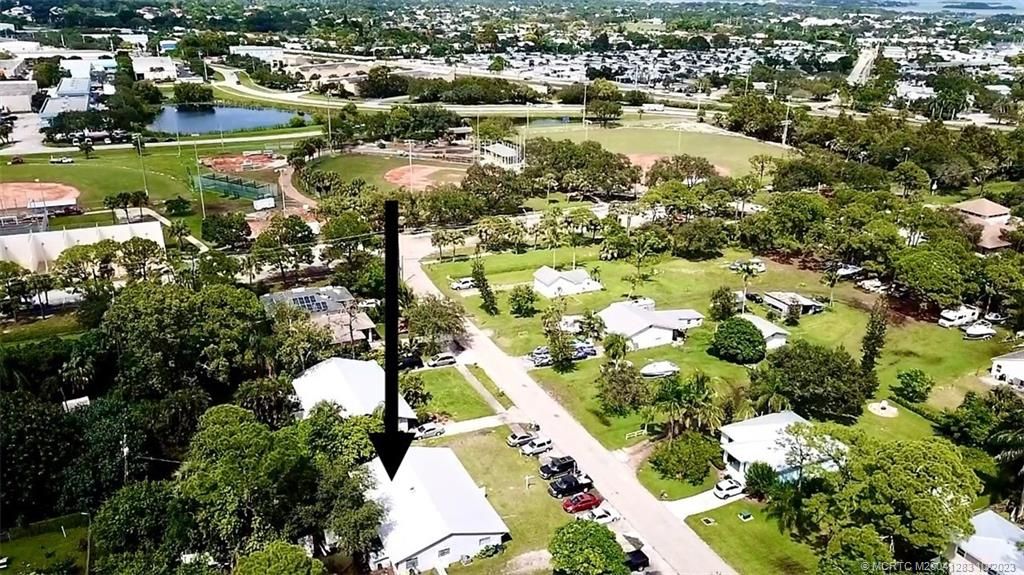 Photo of 4794 SE Grouper Avenue, Stuart, FL 34997 (MLS # M20041283)