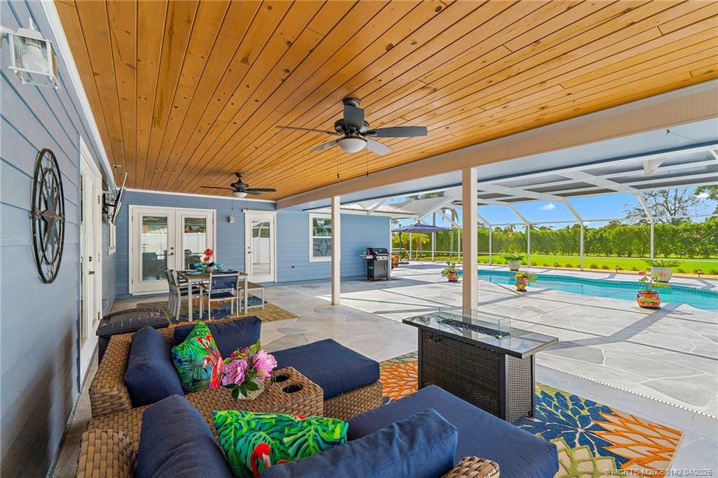 3560 SW Racquet Club Way