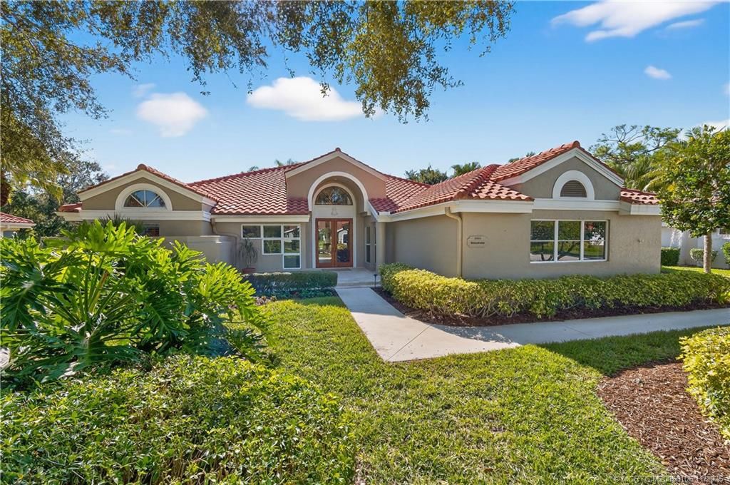 Photo of 2003 NW Laurel Oak Lane, Palm City, FL 34990 (MLS # M20053106)