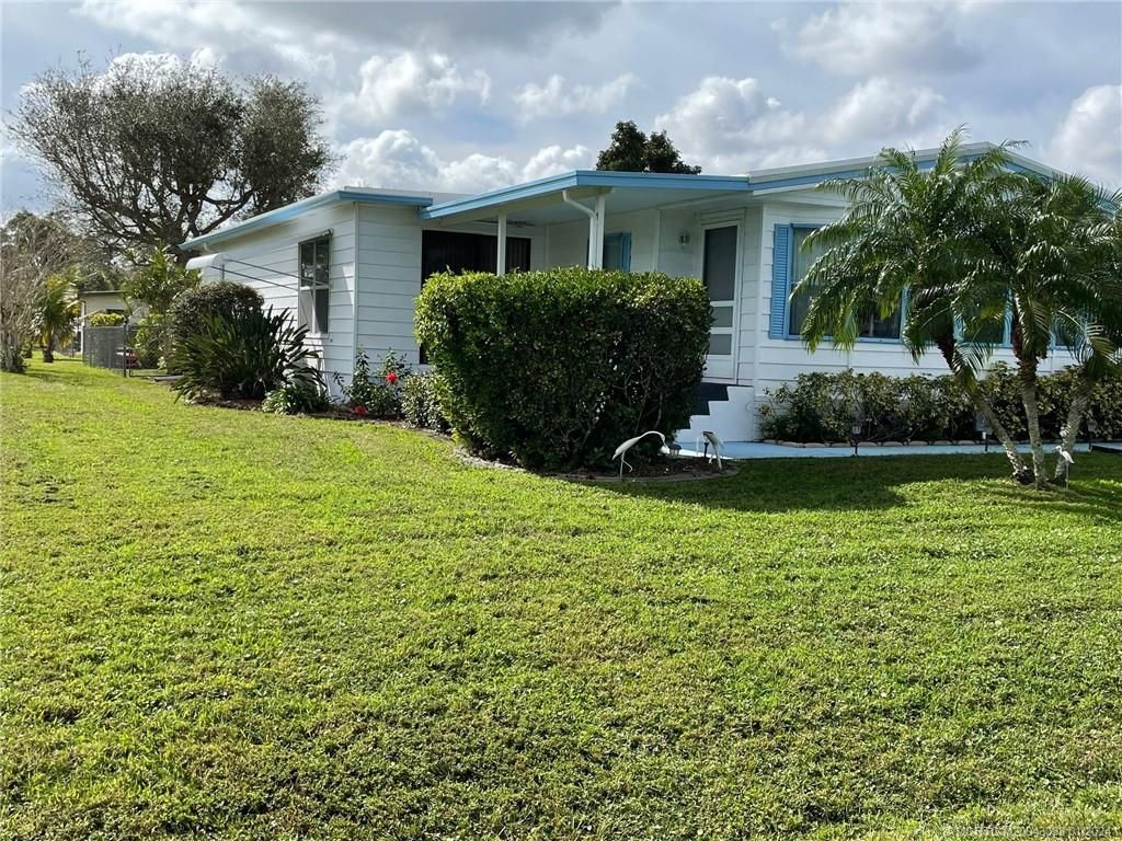 Photo of 2772 SW Toronado Trail, Stuart, FL 34997 (MLS # M20043038)