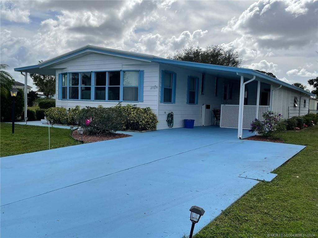 Photo of 2772 SW Toronado Trail, Stuart, FL 34997 (MLS # M20043038)