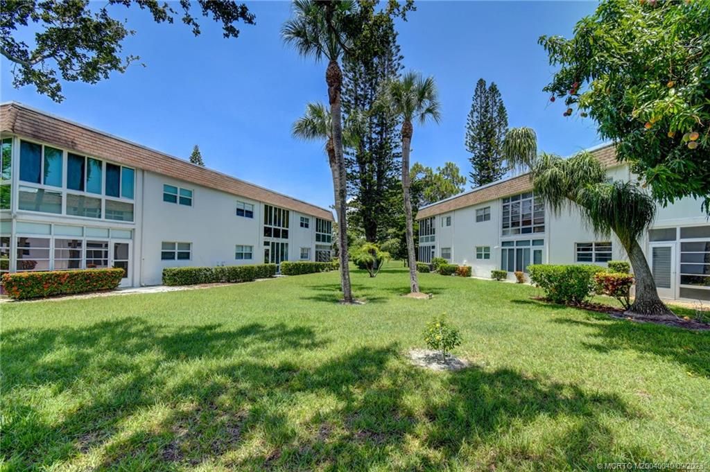 Photo of 2950 SE Ocean Boulevard #14-5, Stuart, FL 34996 (MLS # M20040040)