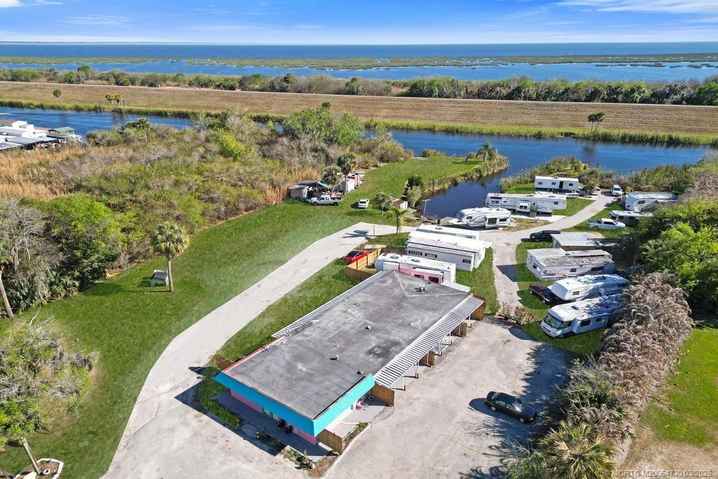 1422 US Highway 441 Way SE 32