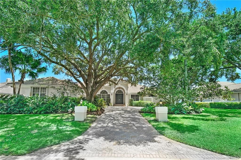 Photo of 3073 SE Doubleton Drive, Stuart, FL 34997 (MLS # M20044720)