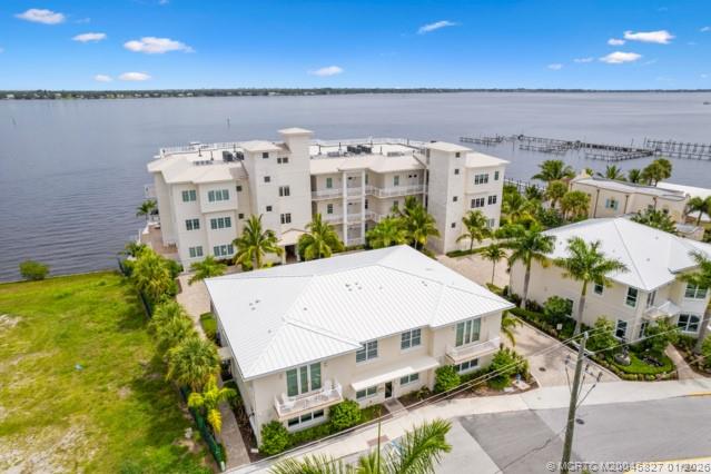 Photo of 53 SE Seminole Street #2B, Stuart, FL 34994 (MLS # M20045827)