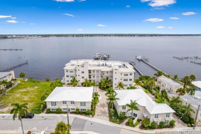 Photo of 53 SE Seminole Street #2B, Stuart, FL 34994 (MLS # M20045827)