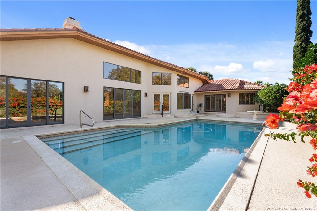 4221 SW Parkgate Boulevard