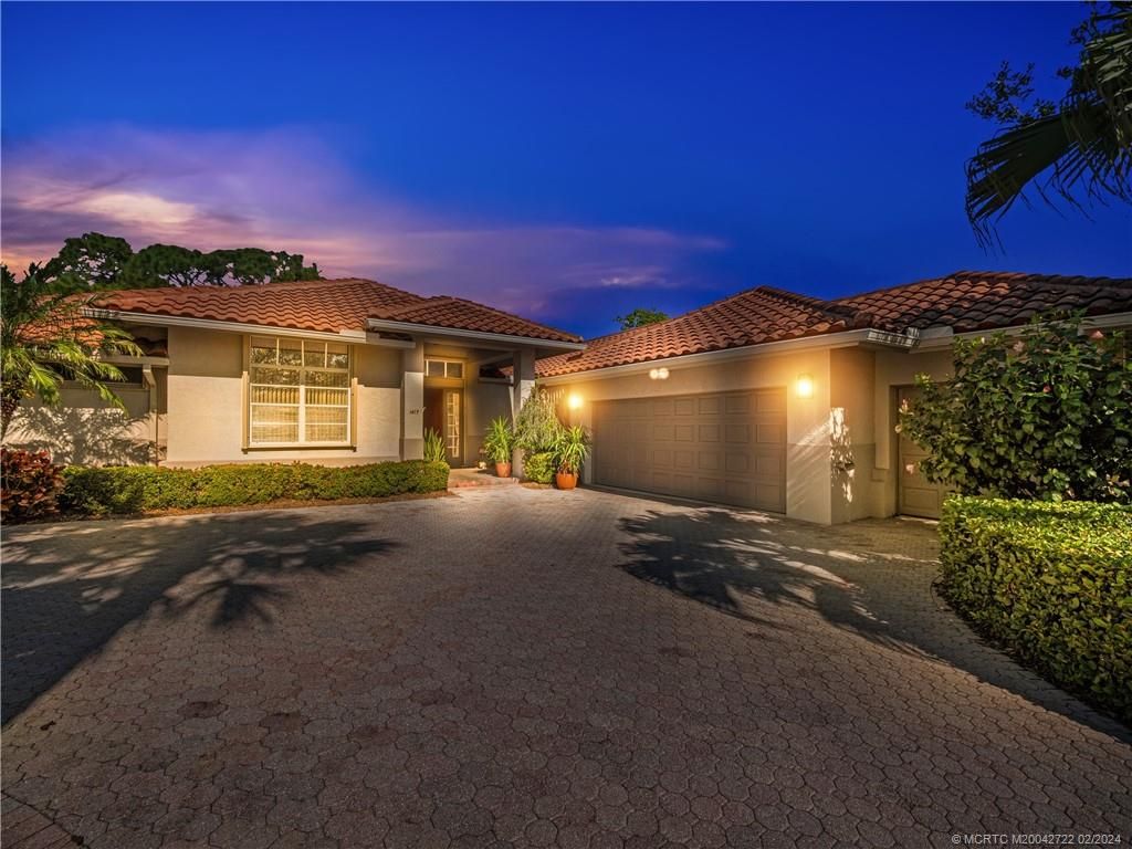 Photo of 1417 SE Brewster Place, Stuart, FL 34997 (MLS # M20042722)