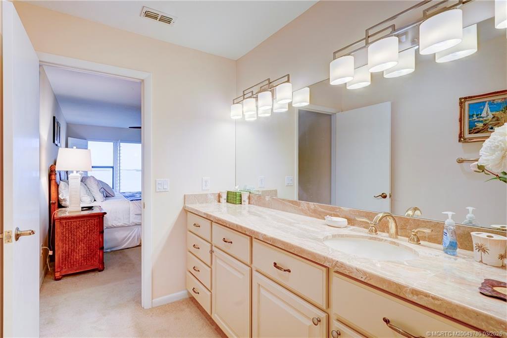 Stuart, Florida 34996, United States, 2 Bedrooms Bedrooms, ,2 BathroomsBathrooms,Residential,Pending,93349