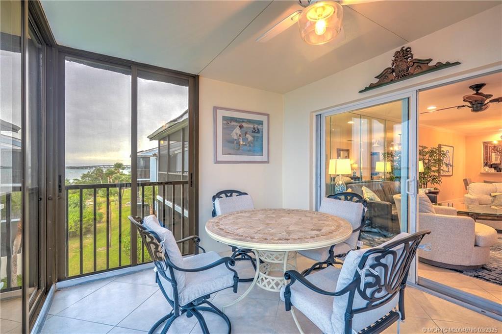 Stuart, Florida 34996, United States, 2 Bedrooms Bedrooms, ,2 BathroomsBathrooms,Residential,Pending,93349