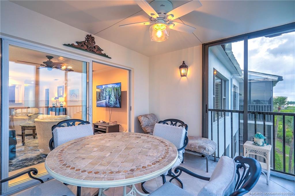 Stuart, Florida 34996, United States, 2 Bedrooms Bedrooms, ,2 BathroomsBathrooms,Residential,Pending,93349