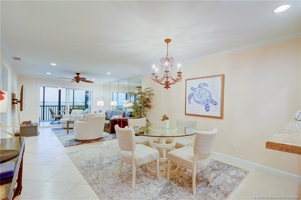 Stuart, Florida 34996, United States, 2 Bedrooms Bedrooms, ,2 BathroomsBathrooms,Residential,Pending,93349