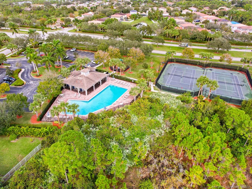 Stuart, Florida 34997, United States, 3 Bedrooms Bedrooms, ,3 BathroomsBathrooms,Residential,Active,25053