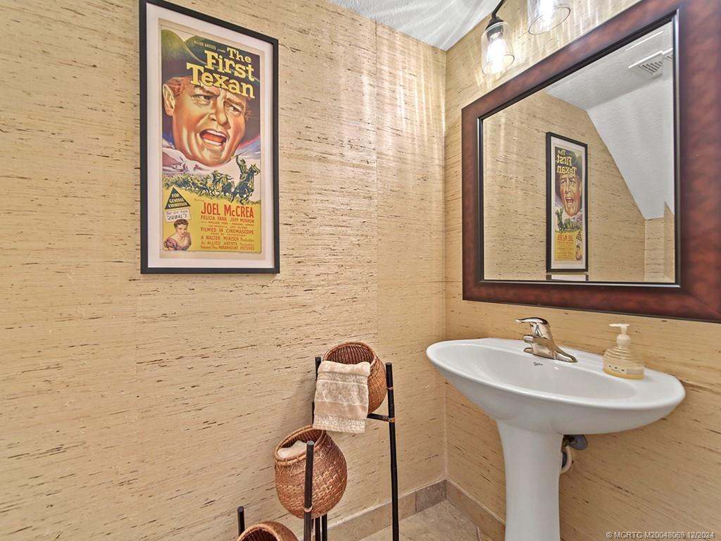 Stuart, Florida 34997, United States, 3 Bedrooms Bedrooms, ,3 BathroomsBathrooms,Residential,Active,25053