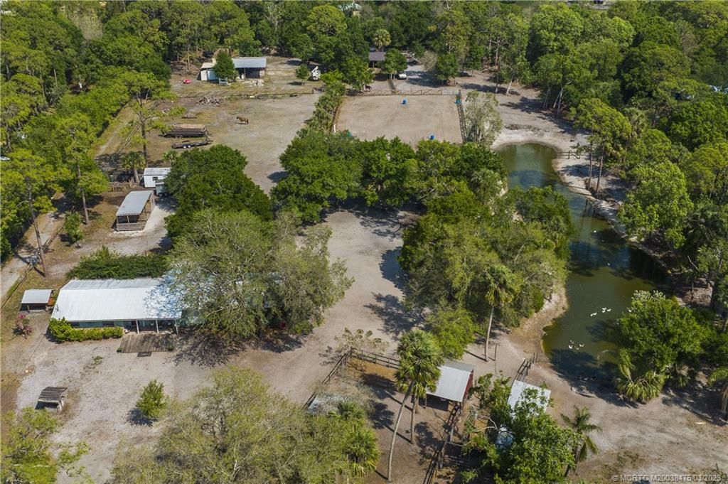 Photo of 4499 SW Cherokee Street, Palm City, FL 34990 (MLS # M20038475)