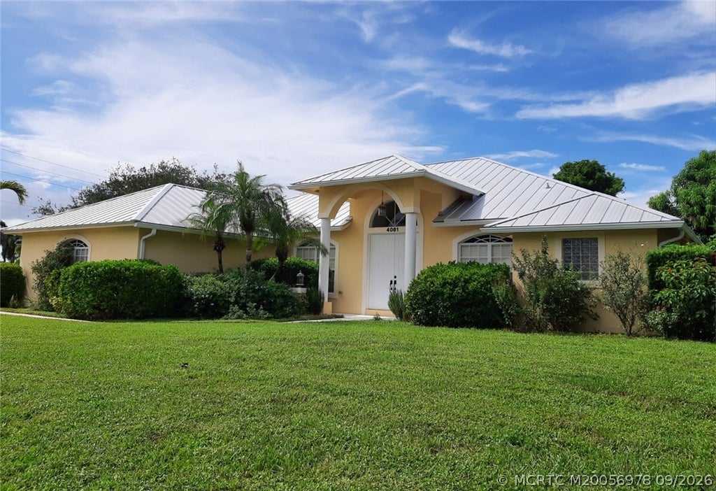 Photo of 4081 SE Newton Street, Stuart, FL 34997 (MLS # M20056978)