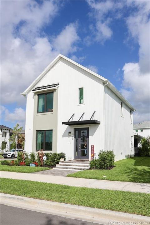 Photo of 950 SW Prairie Avenue, Palm City, FL 34990 (MLS # M20055196)