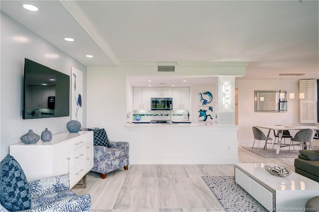 Stuart, Florida 34996, United States, 2 Bedrooms Bedrooms, ,2 BathroomsBathrooms,Residential,Active,58634