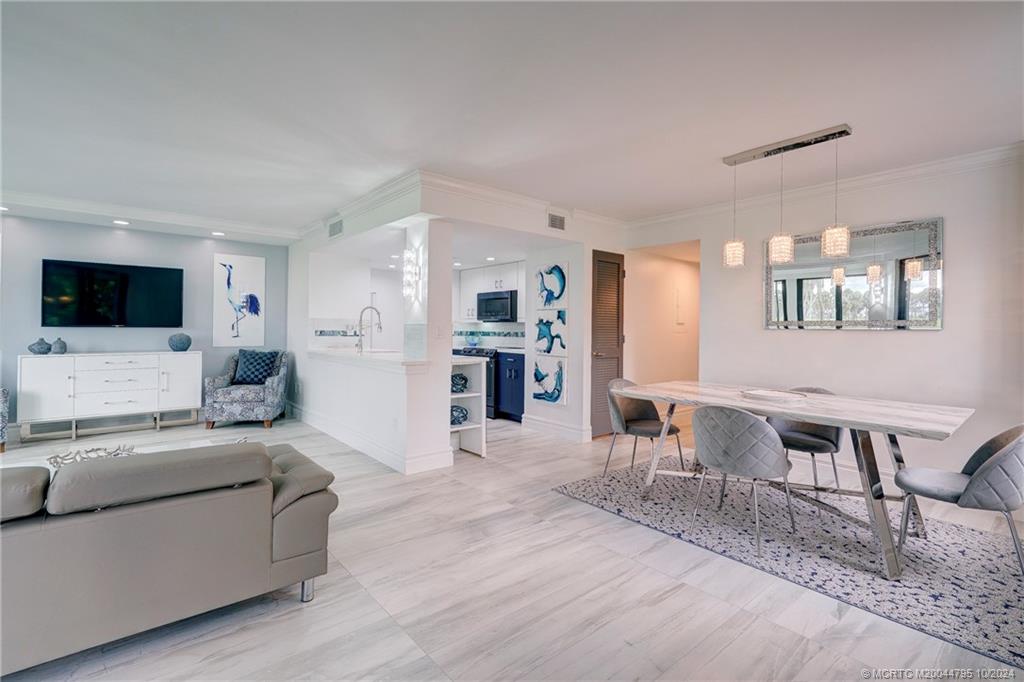 Stuart, Florida 34996, United States, 2 Bedrooms Bedrooms, ,2 BathroomsBathrooms,Residential,Active,58634