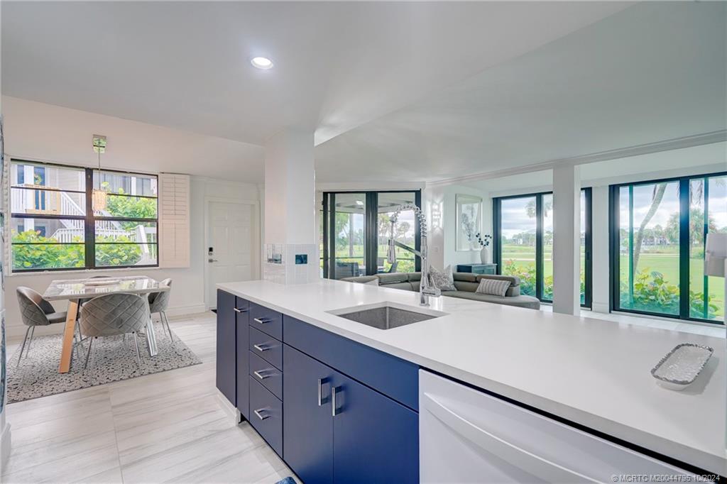 Stuart, Florida 34996, United States, 2 Bedrooms Bedrooms, ,2 BathroomsBathrooms,Residential,Active,58634