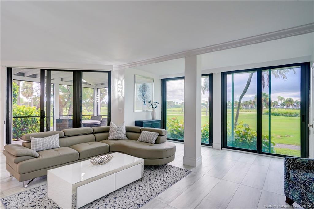 Stuart, Florida 34996, United States, 2 Bedrooms Bedrooms, ,2 BathroomsBathrooms,Residential,Active,58634