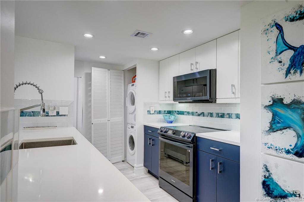 Stuart, Florida 34996, United States, 2 Bedrooms Bedrooms, ,2 BathroomsBathrooms,Residential,Active,58634