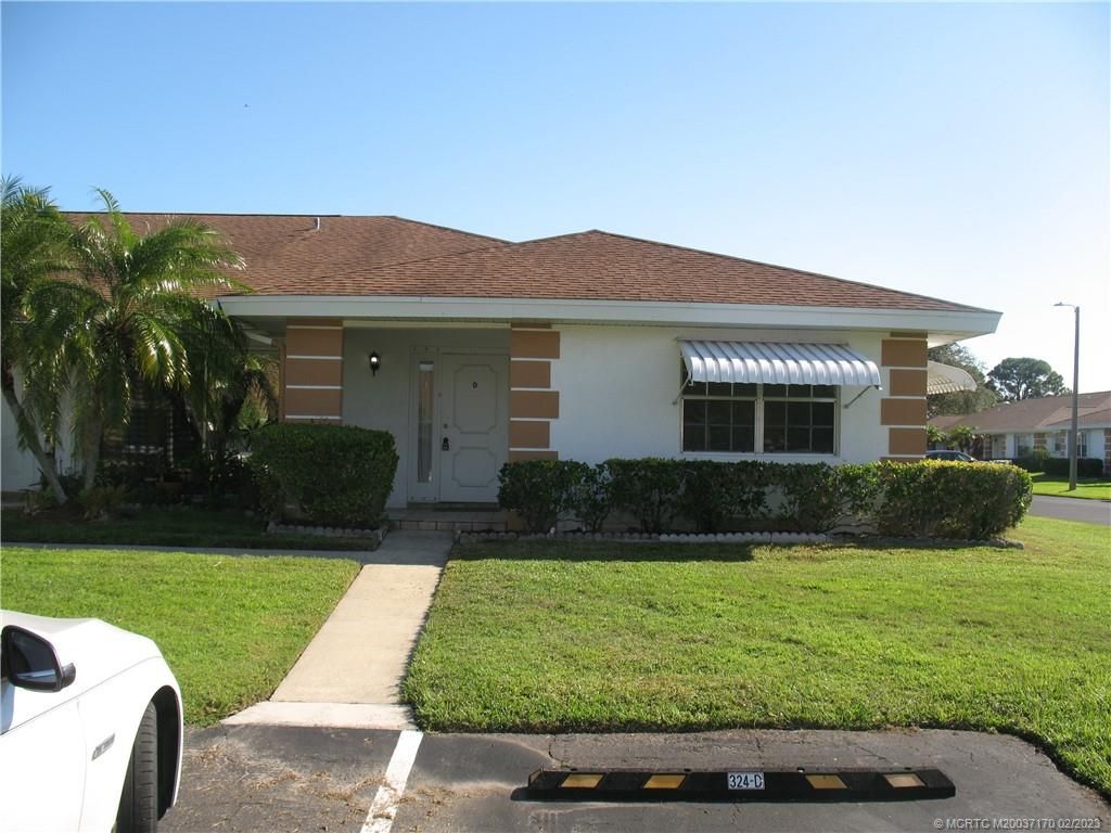 Photo of 324 Colony Lane #D, Fort Pierce, FL 34982 (MLS # M20037170)